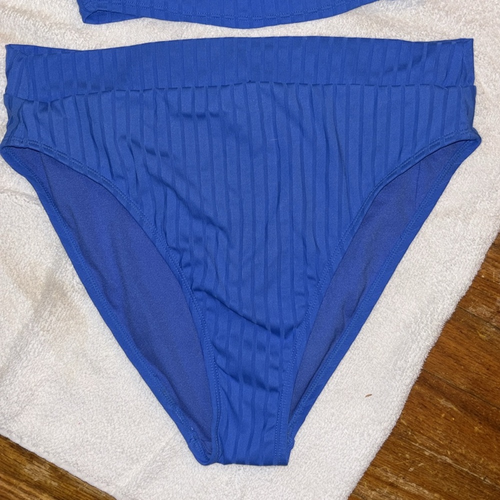 Blue Ribbed Bikini Set - Picture 3 of 5